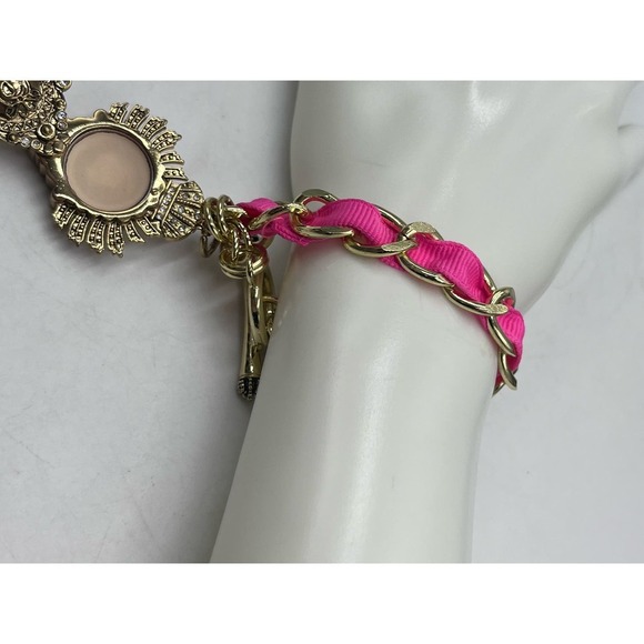 Juicy Couture Gold Save The Queen Perfume Charm Bracelet Gold Links
Pink Ribbon - Picture 8 of 10